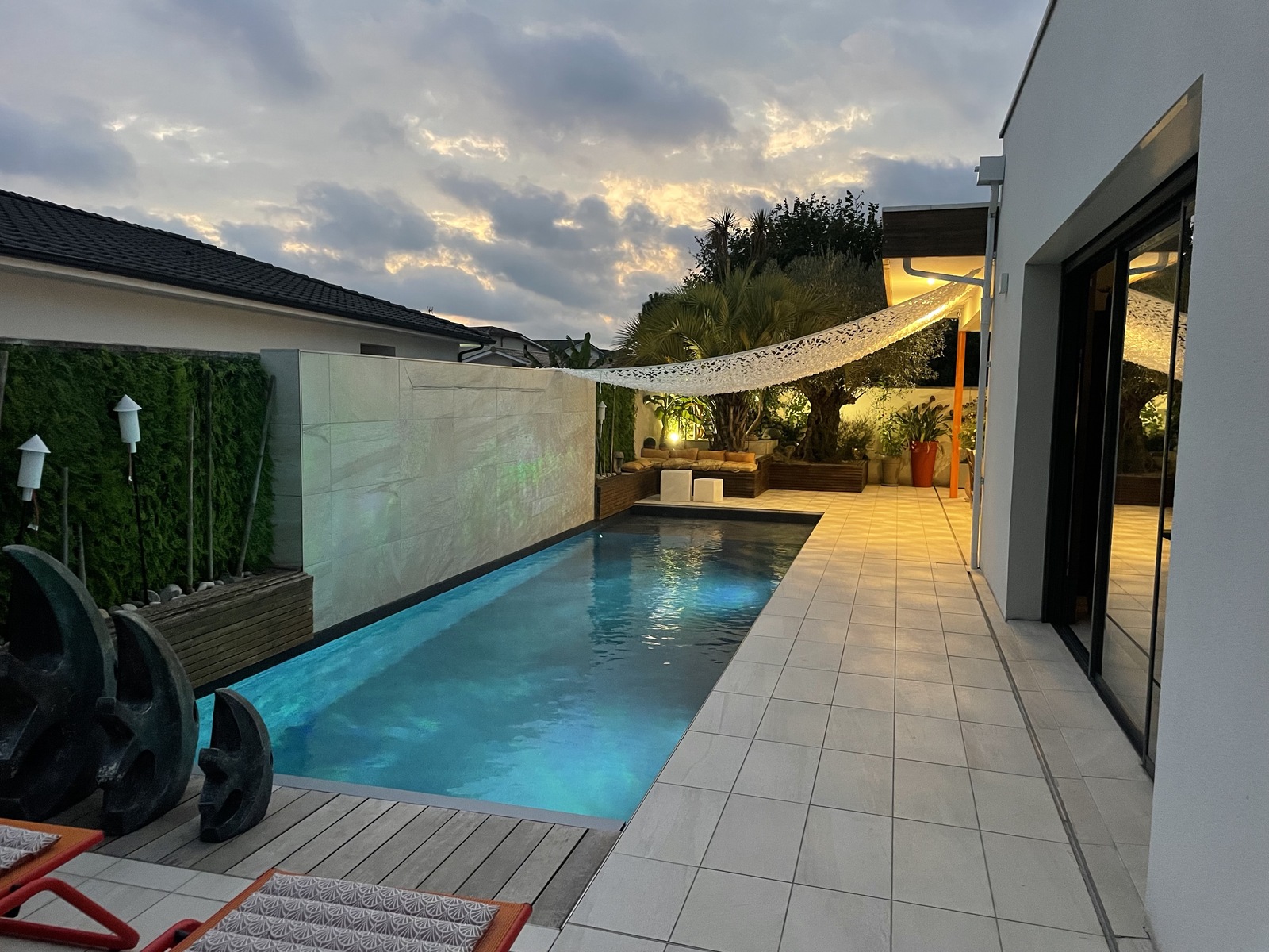 Piscines du Val de Leyre Dévoile une Piscine Traditionnelle de Luxe avec Membrane Armée 3D à Salles