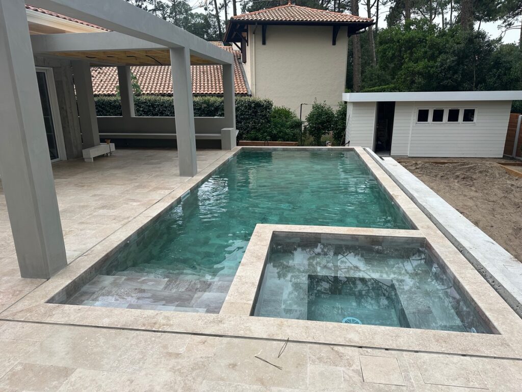 Pisciniste sur le Bassin d'Arcachon