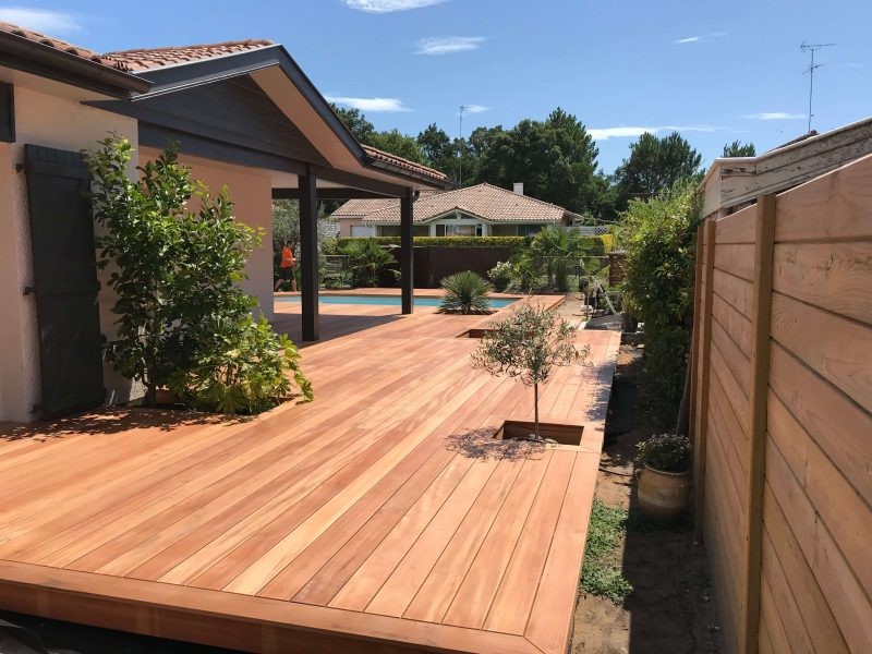 Terrasse en bois exotique muicatiara pour piscine sur le Bassin d’arcachon
